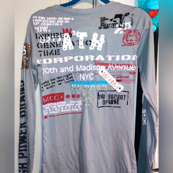 Rare Swarovski Grey Long Sleeve Travel Shirt Medium Susan Fixel - Picture 2 of 8